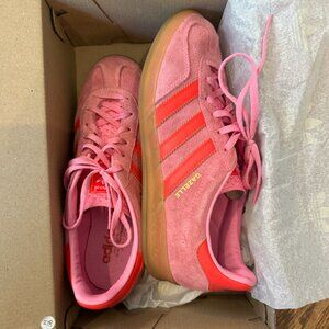 adidas Gazelle Pink Sneakers